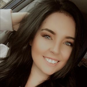 Meet your Posher, Ashlee